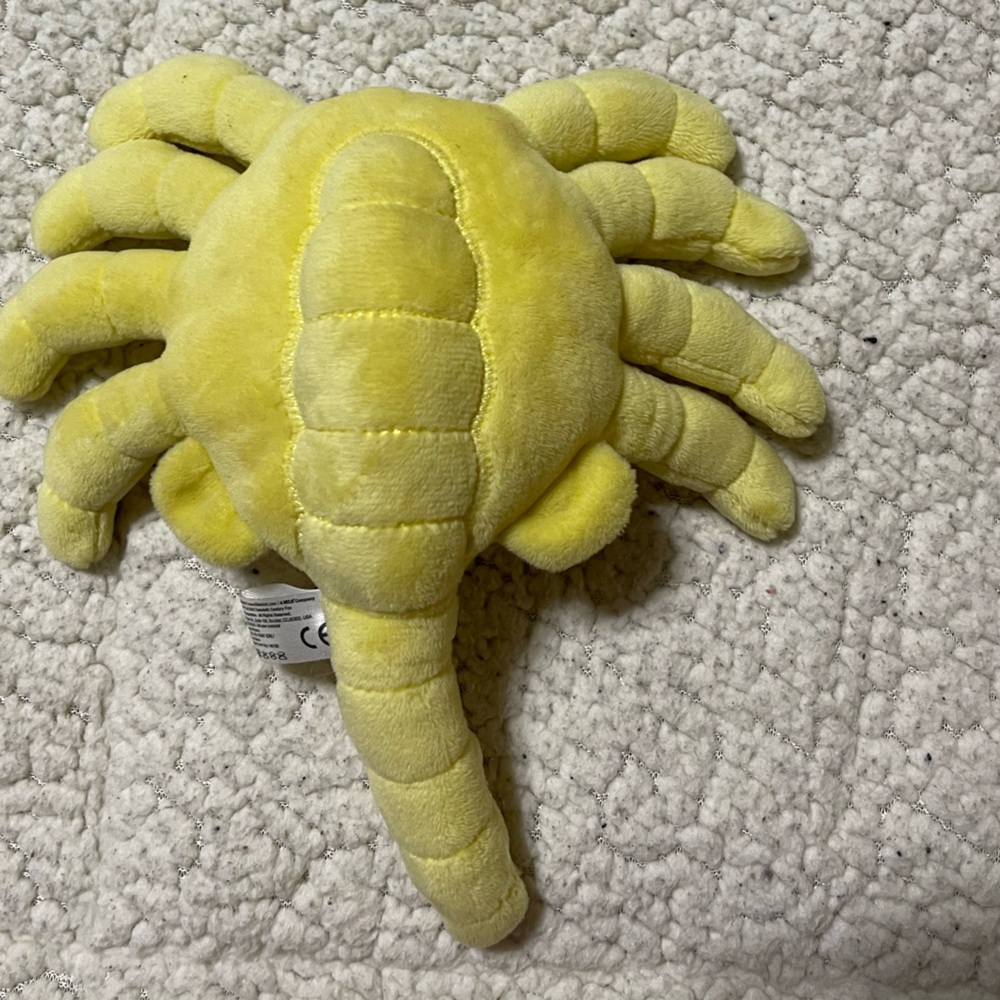 Plush Face-Hugger by Kidrobot a Neca company